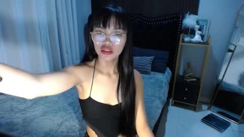 dee online show from 03/11/25, 08:41