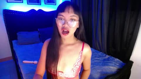 dee online show from 10/09/25, 12:03