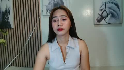 Snapshot of pinay_yahsy chatting on 06/27/26, 08:30 pinay_yahsy online show from 06/27/26, 08:30