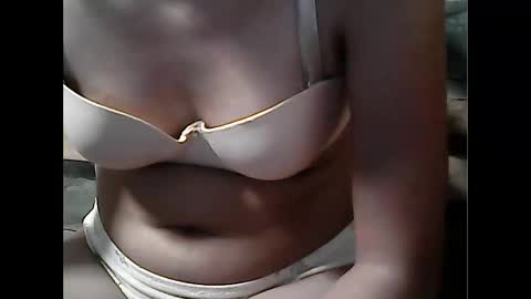 Snapshot of pinayhairyflower chatting on 05/02/26, 04:17 Nica online show from 05/02/26, 04:17