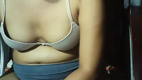 Snapshot of pinayhairyflower chatting on 07/08/26, 07:46 Nica online show from 07/08/26, 07:46