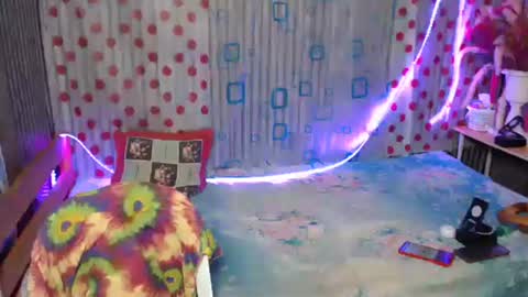 pinayhotmama08 online show from 11/11/25, 01:44