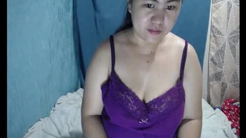 Snapshot of pinayhottie4u chatting on 12/03/24, 03:00 PinayHottie4u online show from 12/03/24, 03:00