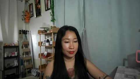 yumie  online show from 07/29/26, 11:47