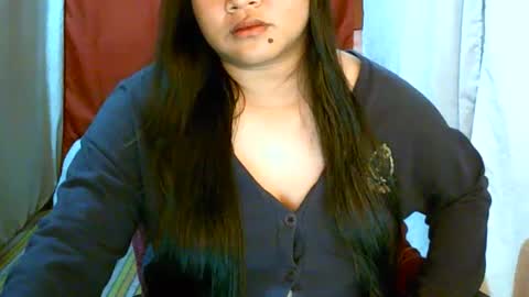 Snapshot of pinayjona chatting on 01/27/25, 12:37 pinayjona online show from 01/27/25, 12:37