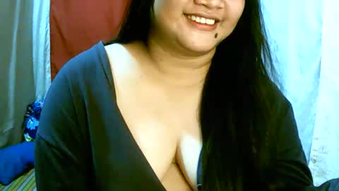 Snapshot of pinayjona chatting on 09/12/25, 12:05 pinayjona online show from 09/12/25, 12:05