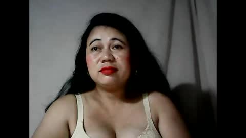 pinaymama12345 online show from 02/03/25, 10:54