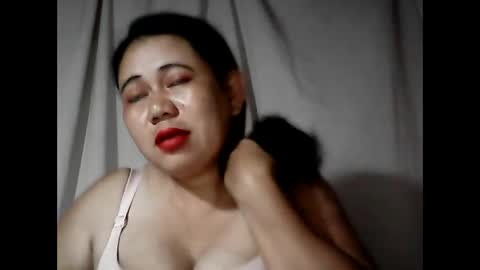 pinaymama12345 online show from 09/21/25, 10:33