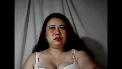 pinaymama12345 online show from 10/19/25, 10:21