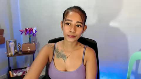 pinaymorena_renelda online show from 11/20/25, 06:24