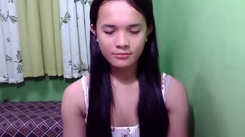 pinaymorena_rhowe online show from 12/12/24, 06:25