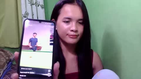 pinaymorena_rhowe online show from 12/19/24, 01:07