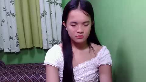 pinaymorena_rhowe online show from 01/03/25, 11:23