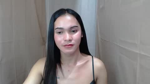 Snapshot of pinaysweatwetlover69 chatting on 09/29/25, 03:28 celistina Crwford online show from 09/29/25, 03:28