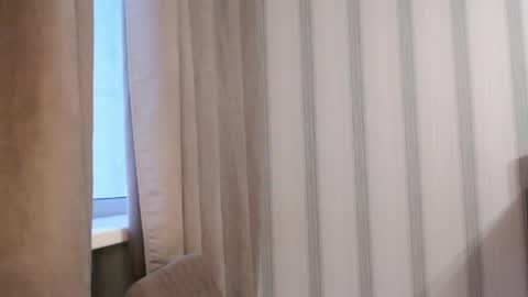 Snapshot of pineapple__mood chatting on 05/03/26, 04:24 online show from 05/03/26, 04:24