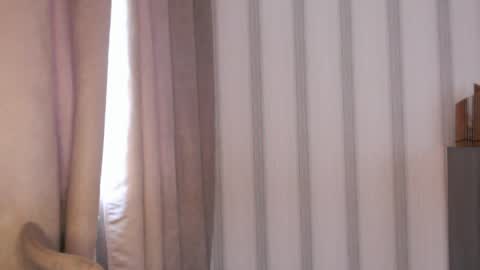 Snapshot of pineapple__mood chatting on 05/06/26, 05:46 online show from 05/06/26, 05:46
