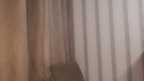 Snapshot of pineapple__mood chatting on 07/07/26, 05:39 online show from 07/07/26, 05:39