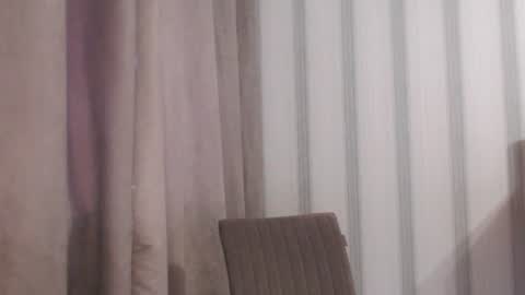 Snapshot of pineapple__mood chatting on 07/14/26, 06:07 online show from 07/14/26, 06:07