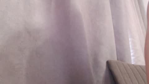 Snapshot of pineapple__mood chatting on 07/16/26, 07:03 online show from 07/16/26, 07:03