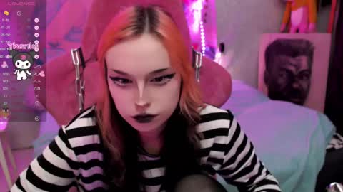 Snapshot of pineapple_dope chatting on 04/24/26, 06:32 Nancy online show from 04/24/26, 06:32