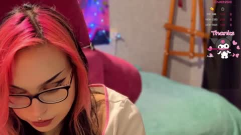 Snapshot of pineapple_dope chatting on 06/30/26, 10:22 Nancy online show from 06/30/26, 10:22