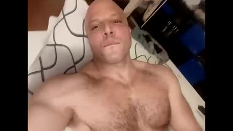 Snapshot of pineapplemarco chatting on 04/20/26, 10:22 pineapplemarco online show from 04/20/26, 10:22