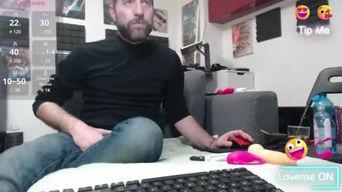 Snapshot of pingones79 chatting on 02/24/25, 09:52 pingones 79 online show from 02/24/25, 09:52