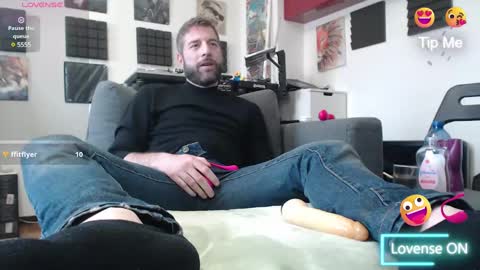 Snapshot of pingones79 chatting on 02/26/25, 01:19 pingones 79 online show from 02/26/25, 01:19