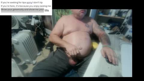 Snapshot of pini_z chatting on 01/22/25, 06:52 pini_z online show from 01/22/25, 06:52