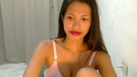 pink_bubbles011 online show from 05/29/26, 05:05