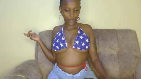 Snapshot of pink_cushy chatting on 02/23/26, 05:49 pink_cushy online show from 02/23/26, 05:49