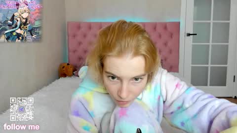 Snapshot of pink_lila18 chatting on 10/27/25, 08:40 pink_lila18 online show from 10/27/25, 08:40