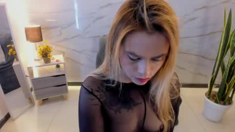 pink_secret online show from 04/27/26, 01:09