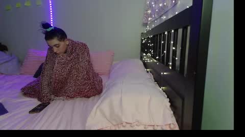 pink_tv online show from 10/02/25, 01:01