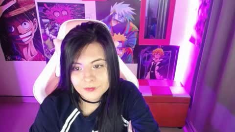 pink_yuii online show from 03/01/25, 10:53