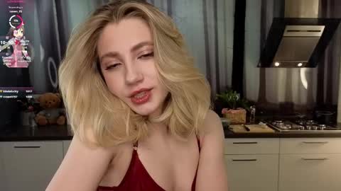 Adele online show from 02/14/25, 01:08