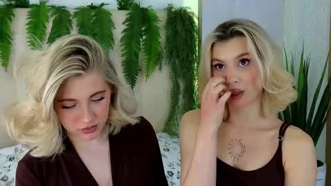 Adele online show from 09/11/25, 10:26