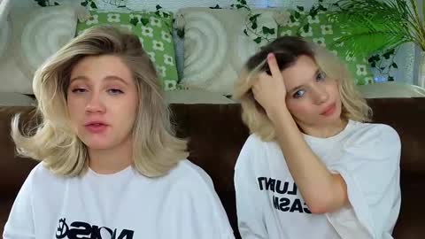 Adele online show from 12/02/25, 09:14