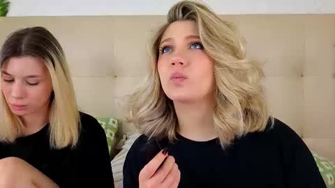 Adele online show from 12/15/25, 09:02