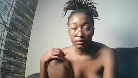 PinkyAura online show from 02/13/26, 09:22