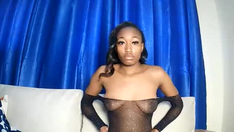 PinkyAura online show from 06/05/26, 11:49