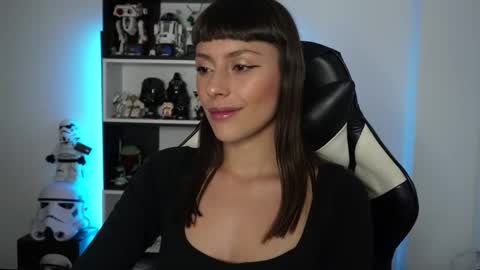 Snapshot of pinkcatlive chatting on 04/16/26, 05:14 Emily online show from 04/16/26, 05:14