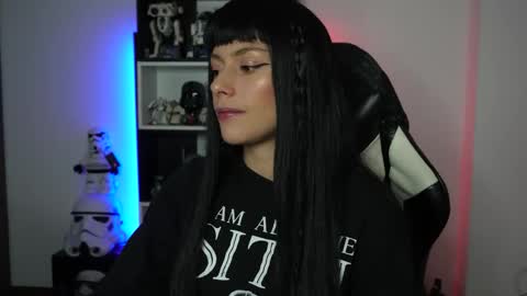 Snapshot of pinkcatlive chatting on 04/22/26, 02:25 Emily online show from 04/22/26, 02:25
