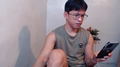 Snapshot of pinkcock_froi chatting on 01/03/25, 02:32 froi online show from 01/03/25, 02:32