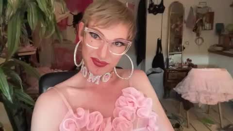 pinkfag online show from 06/01/26, 06:20
