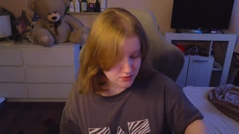 Snapshot of pinkiep1e chatting on 04/04/26, 03:05 pinkiep1e online show from 04/04/26, 03:05