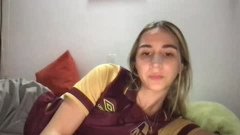 Snapshot of pinkilola chatting on 04/13/26, 03:01 Pinkilola online show from 04/13/26, 03:01