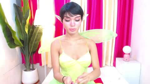 Snapshot of pinkishdoll chatting on 03/29/26, 02:33 Kyline online show from 03/29/26, 02:33