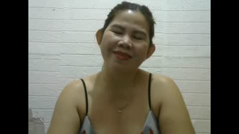 Snapshot of pinkishpusiemom18 chatting on 03/12/25, 10:28 pinkishpusiemom18 online show from 03/12/25, 10:28