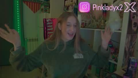 pinkladyx2 online show from 01/09/26, 09:38